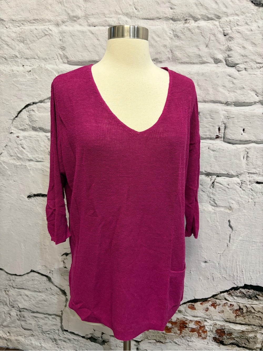 J Jill Magenta Linen Blend V-Neck Sweater Lightweight Pocket Casual Comfy